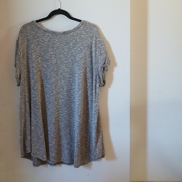 Grey V-neck Shirt - Picture 2 of 3